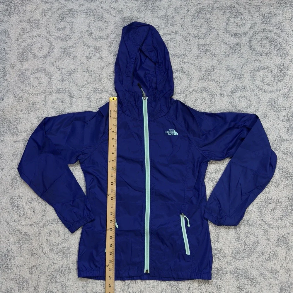 The North Face Women's Size XS Hooded Windbreaker Jacket‎ Lightweight Logo EUC - Picture 10 of 13